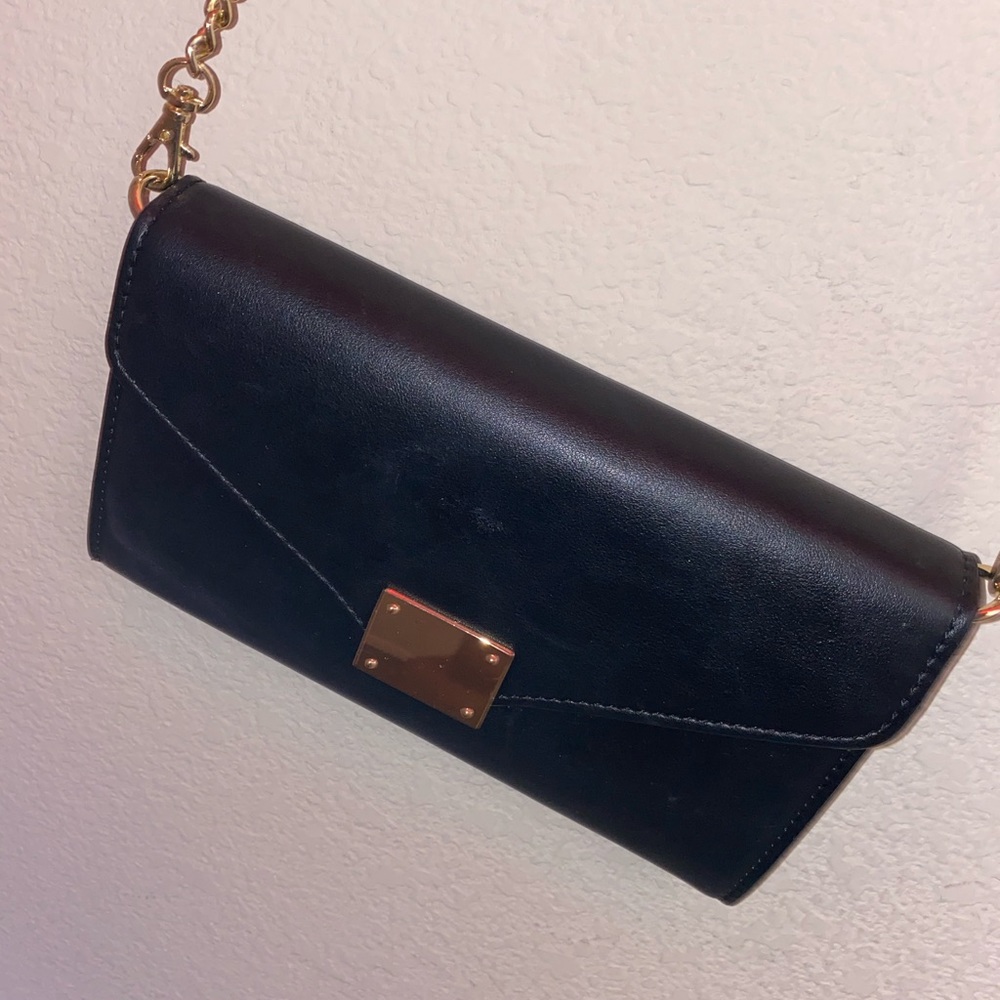 Black crossbody